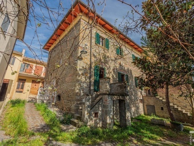 Rustic villa in Cortona