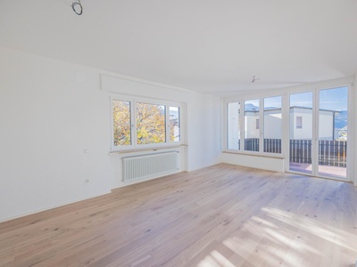 Elegante appartamento con balcone e terrazza