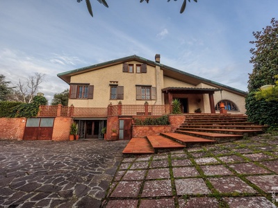 Unique villa in an exclusive location