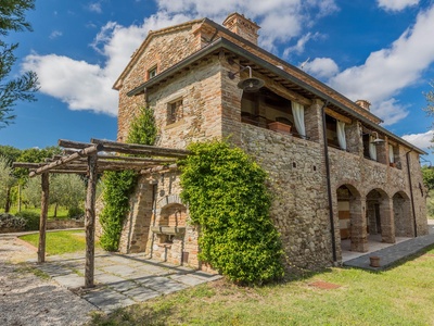 Wunderschöner Casale in ruhiger Lage