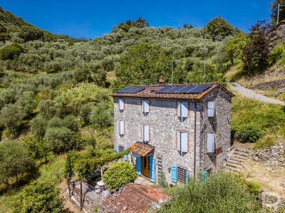 Stone house in a completely peaceful location
