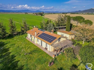 Bellissima villa con vista sulla campagna