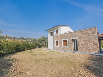 Exklusive Neubauvilla mit Seeblick