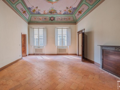 Prestigeträchtiger Palazzo im Herzen von Poppi