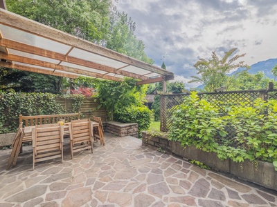 Gepflegtes Reihenhaus mit großem Garten