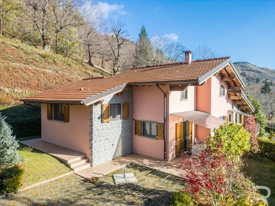 Hochwertige Villa mit wunderschöner Aussicht