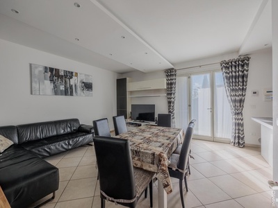 Helle 3-Zimmer Wohnung mit Garten