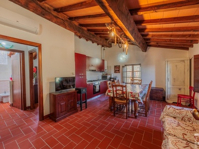 Renovated apartment in a beautiful borgo