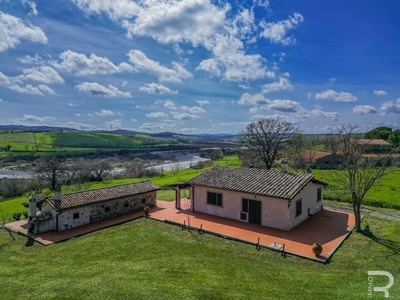 Sanierte Villa mit atemberaubender Aussicht