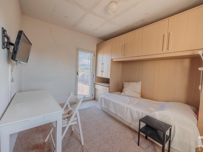 Bright office in a prime location in Florence