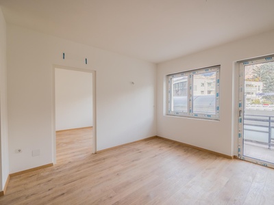 Sanierte 2-Zimmer Wohnung mit Terrasse