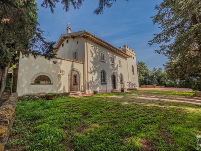 Villa signorile in una splendida posizione isolata