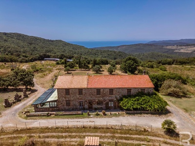 Einzigartiger Agriturismo mit Meerblick