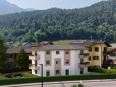 Familienfreundliche Neubauwohnung mit 3 Balkonen