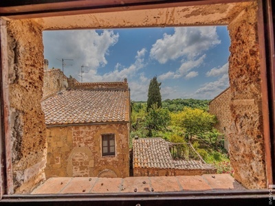 Apartment in the historic center of Sovana