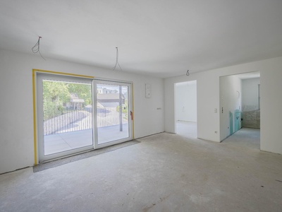 New 4-room apartment in modern new building