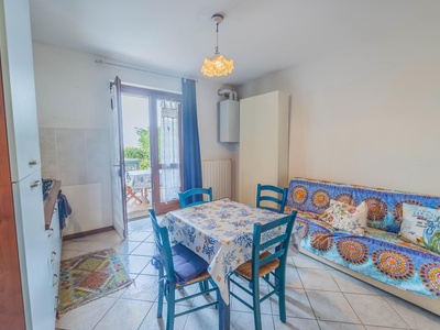 Gepflegte 2-Zimmer Wohnung mit Garten