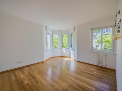 Bright 3-room apartment in a sought-after city location