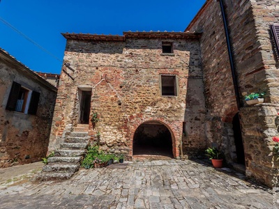 Historic living in the heart of Capannole