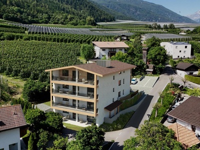 Helle Wohnung mit Terrasse