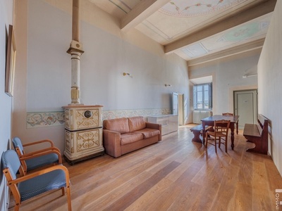 Historische Wohnung mit großem Potenzial