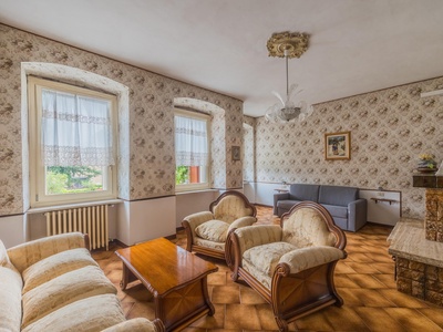 Well-kept apartment with lake view