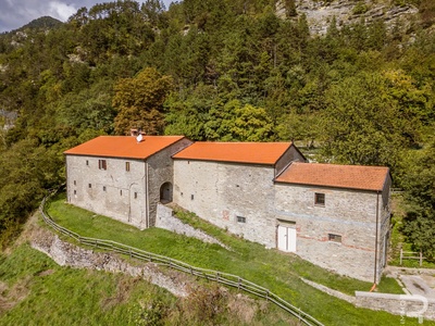 Historischer Casale in traumhafter Lage