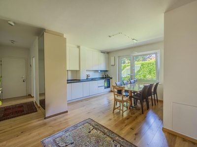 Renovated 4-room apartment in a quiet location in Merano
