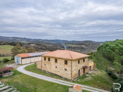 Azienda agricola in posizione strategica