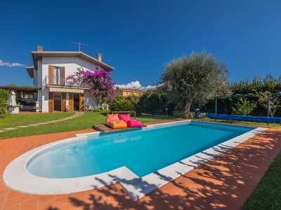 Traumhafte Villa mit Pool