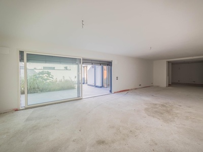Neue 3-Zimmer Wohnung mit Garten im Zentrum von Bozen!