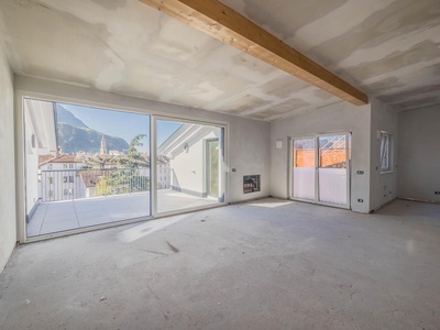 Exklusive Dachgeschosswohnung mit Blick über Bozen!