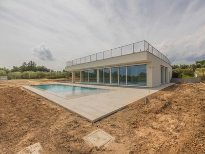 Moderne Neubauvilla mit traumhaftem Seeblick