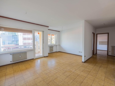 Lichtdurchflutete 4-Zimmer Wohnung mit zwei Terrassen