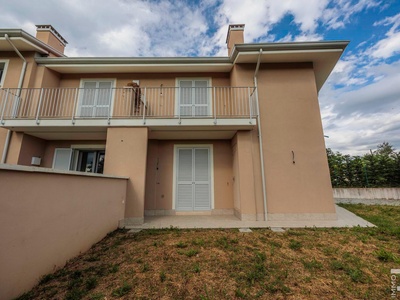 Moderne Doppelhaushälfte in ruhiger Lage