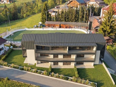 Spacious 4-room apartment in a Climate House A building