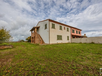 Toskanisches Landhaus in herrlicher Sonnenlage