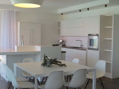 Stilvolles Apartment mit Panorama auf den Gardasee