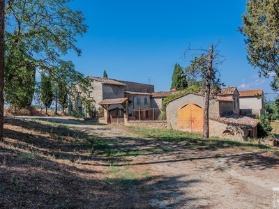 Proprietà da ristrutturare nel cuore del Chianti