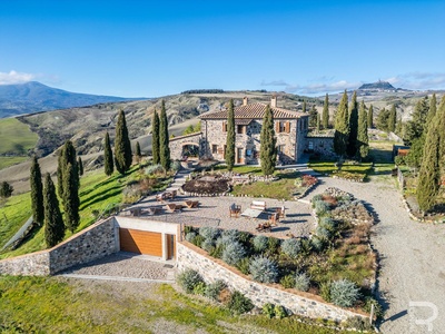 Stately property with breathtaking views