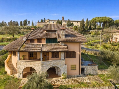 Elegante Villa mit Blick auf Sinalunga