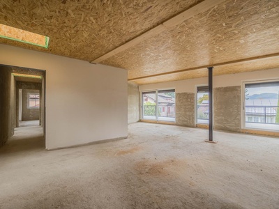 Exclusive penthouse apartment with large terrace