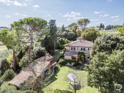 Gepflegter Rustico mit Blick auf Foiano della Chiana