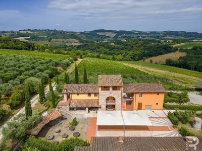 Charming organic agriturismo with lots of potential