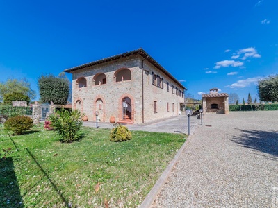Charmantes Bauernhaus mit großem Außenbereich