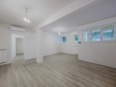 Renovated 3-room apartment in a quiet location