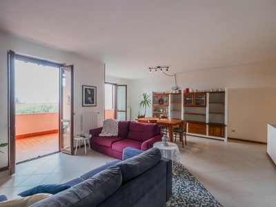 Reihenhaus mit Blick auf den Gardasee