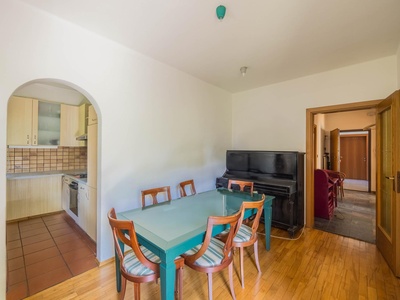 Großzügige 3-Zimmer Wohnung mit Garten