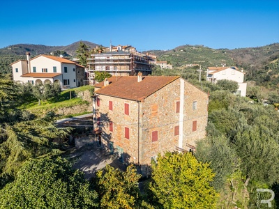 Historischer Casale mit schöner Aussicht