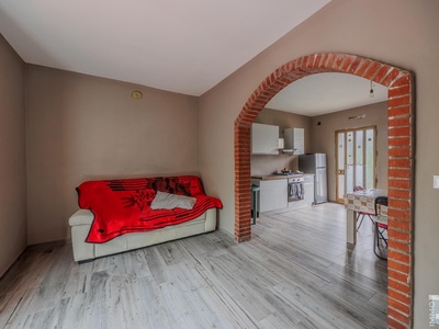 Renovated villa with garden and terrace